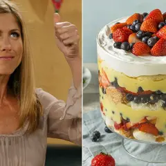 Rachel de Friends approuve ce magnifique gâteau aux fruits rouges et crème anglaise. Un délice !